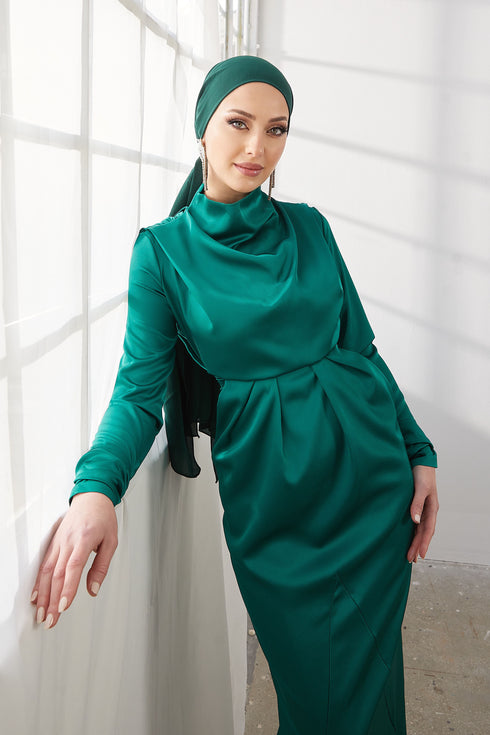 Efnan Zümrüt Abiye